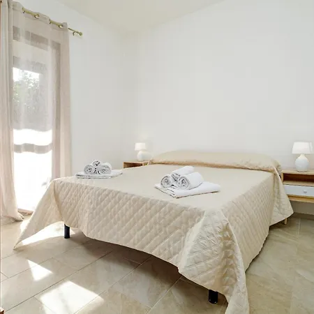 Brezza Marina Apartment- Garden شقة *