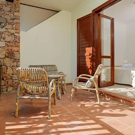 Brezza Marina Apartment- Garden San Teodoro (Sardinia)