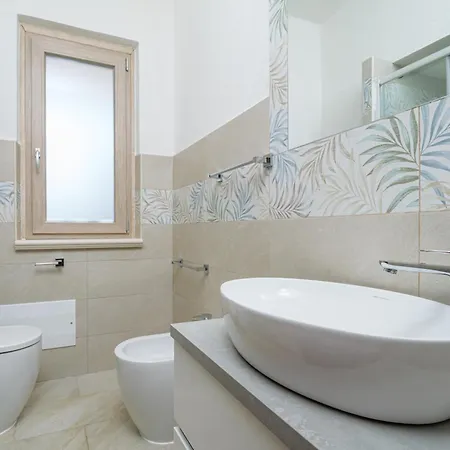 Brezza Marina Apartment- Garden