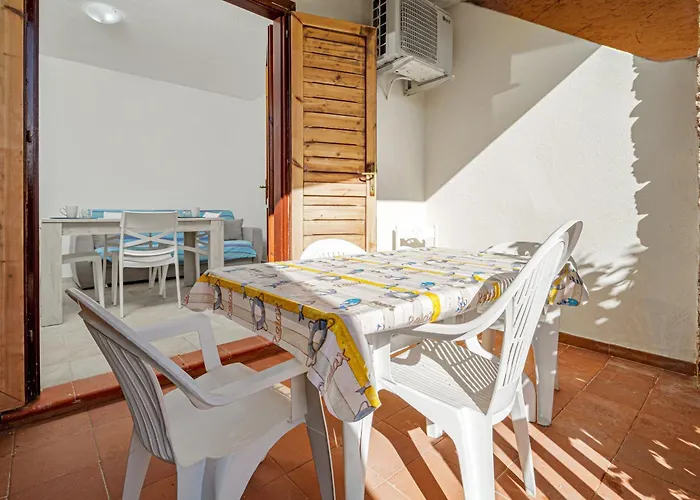 Brezza Marina Apartment- Garden *