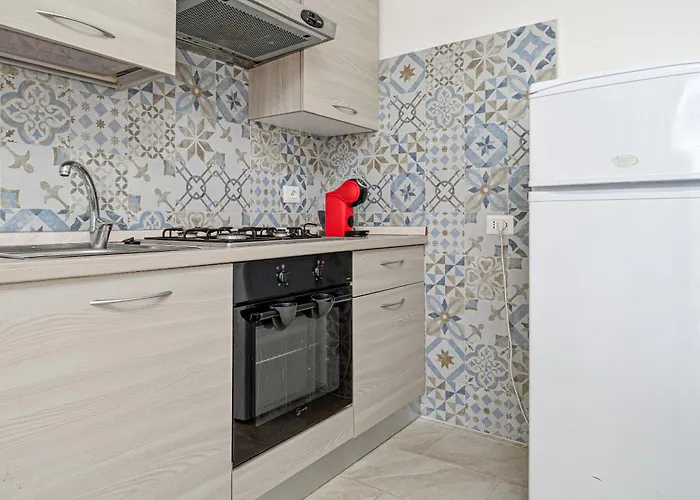 Brezza Marina Apartment- Garden سان تيودورو